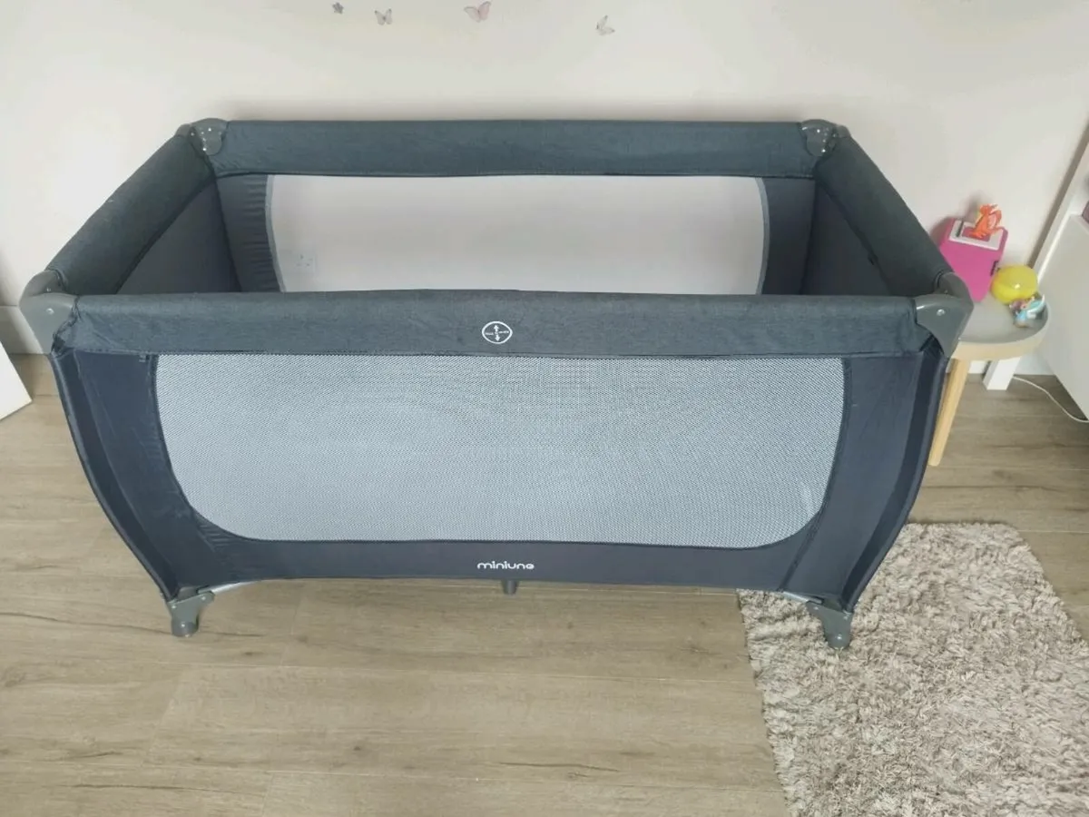 Travel Cot - Image 2