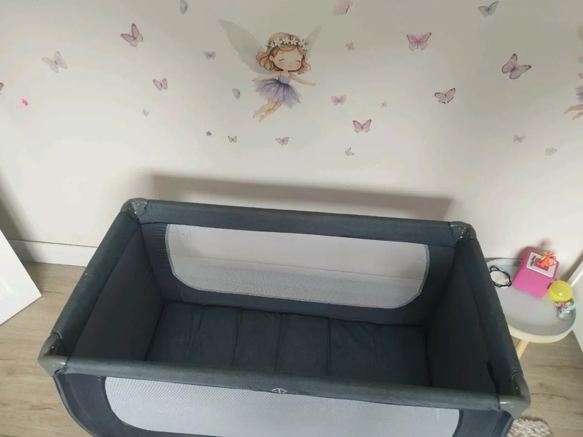 Travel Cot - Image 3