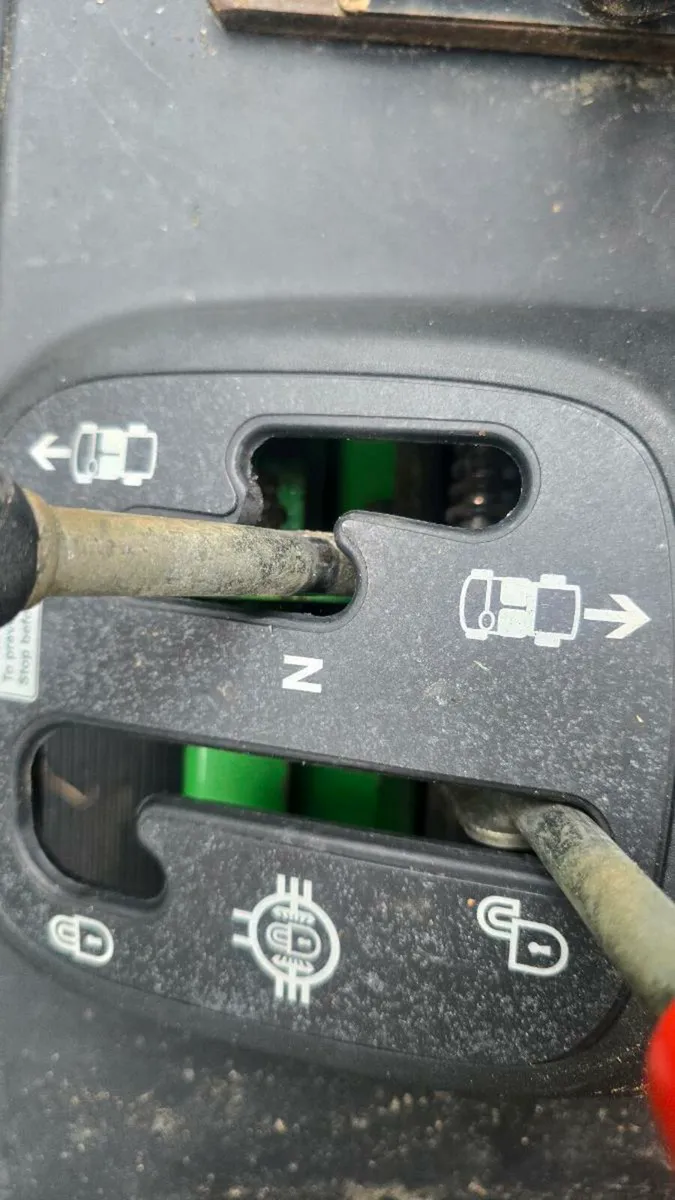 John Deere Gator - Image 2