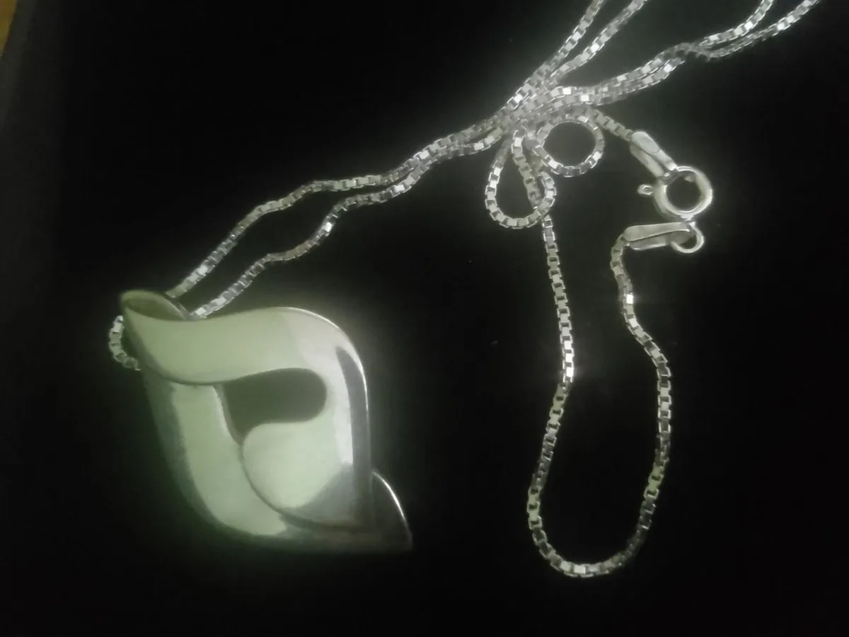 STERLING SILVER INFINITY/CELTIC DESIGN PENDANT - Image 1