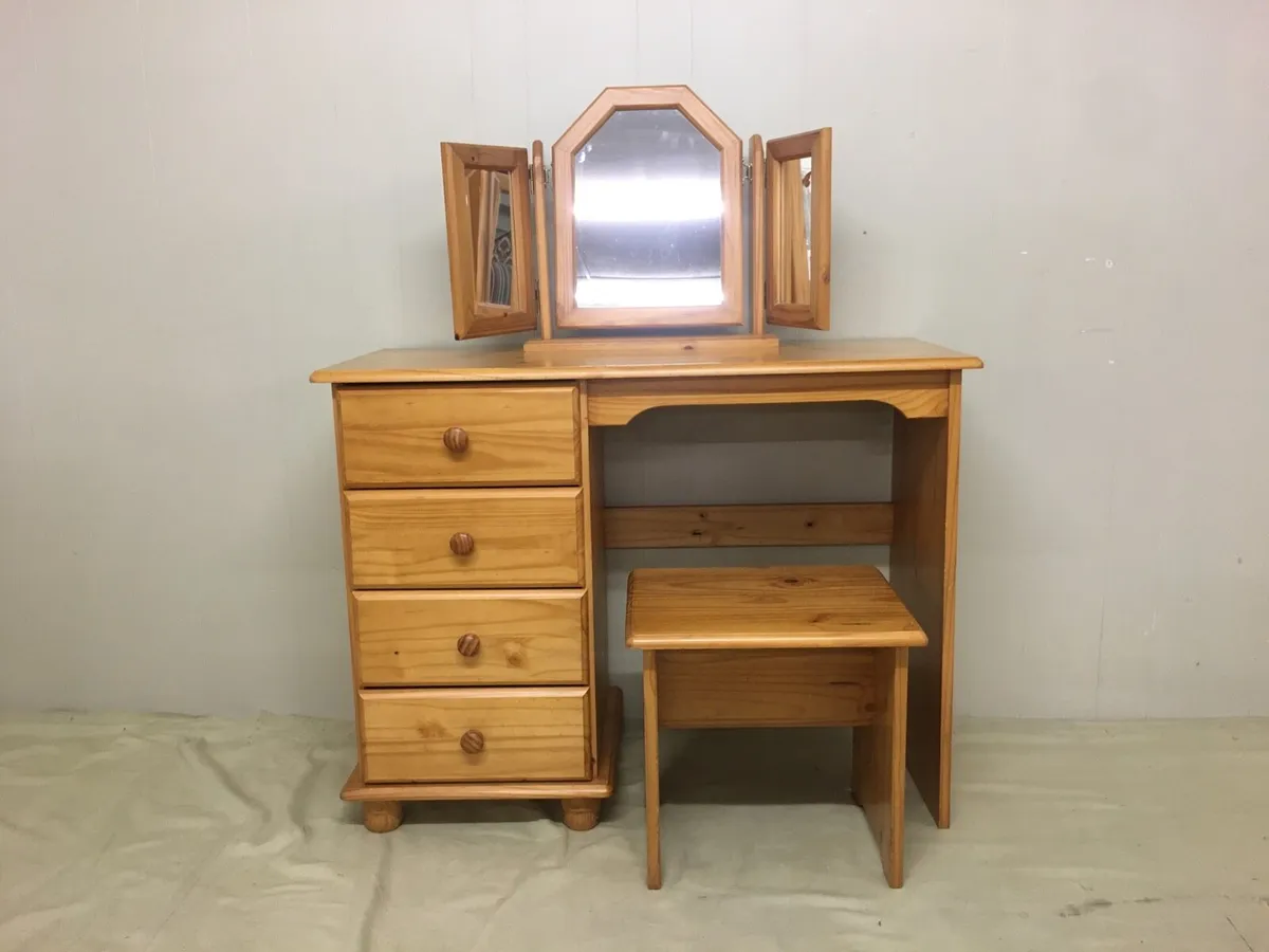 Dressing Table & Stool - Image 1