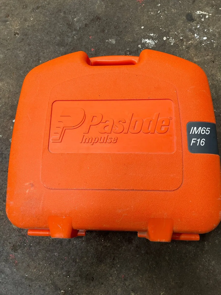 Paslode im65 F16 nail gun - Image 4