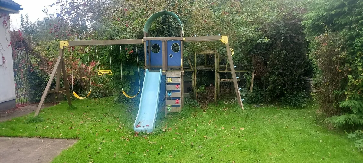 Swings, slide, monkey bars, tree house - Image 1