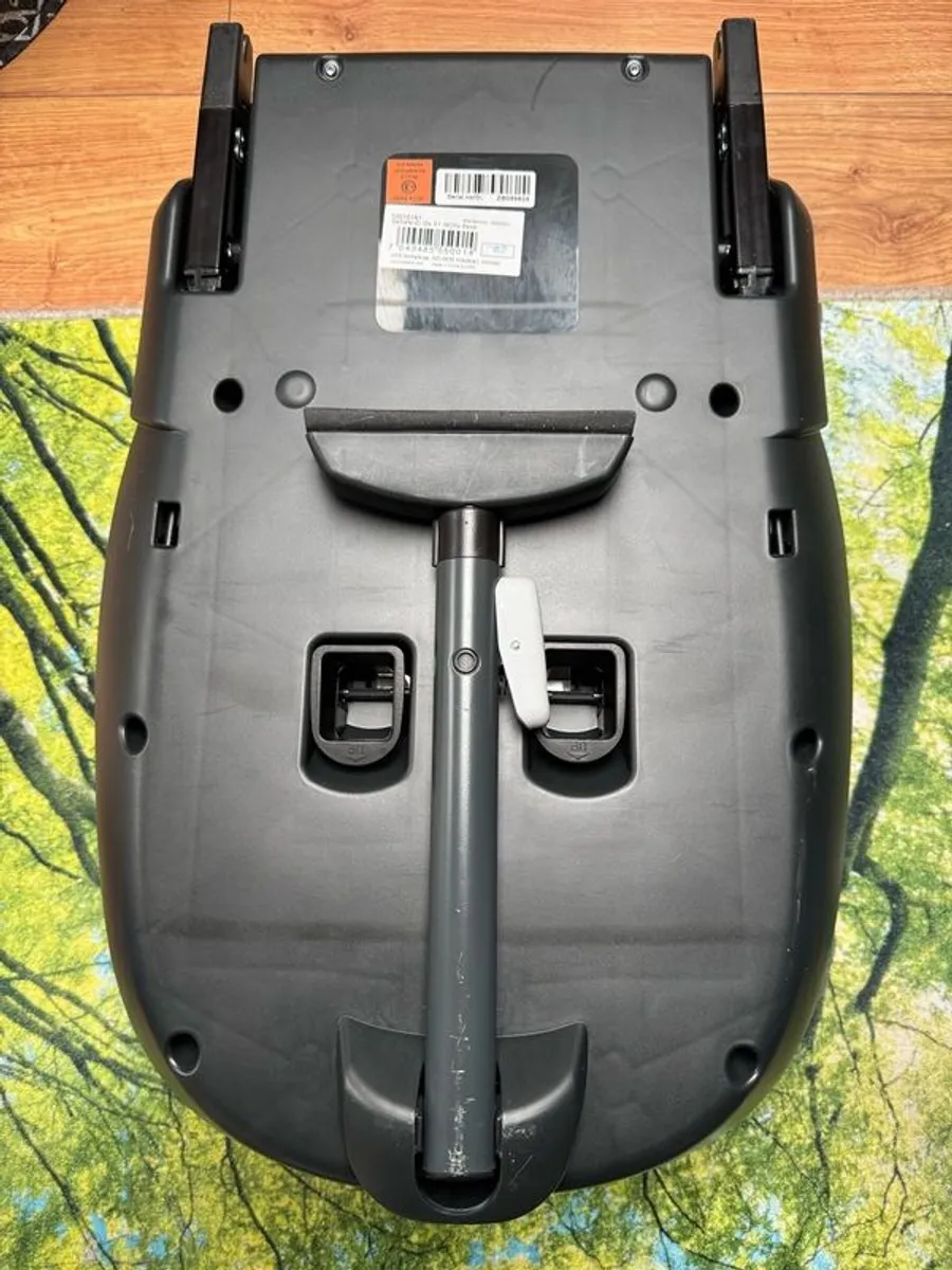 BeSafe iZi Go X1 ISOfix base infant seat base - Image 3