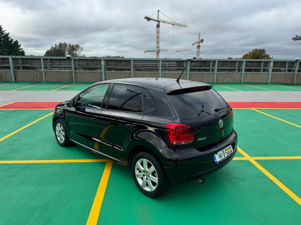 141 VW POLO 1.2 Auto VERY LOW MILEAGE - Image 1