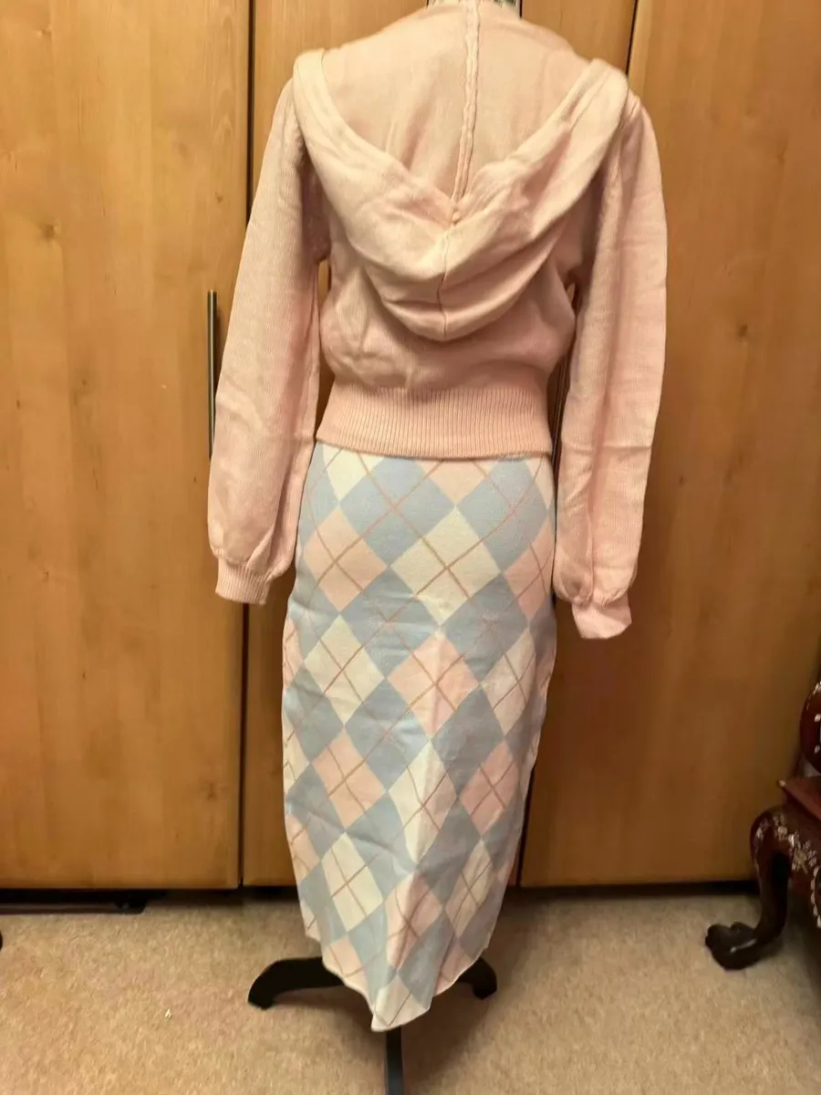 Soft Knit Cami & Cardigan Set – €35 - Image 4