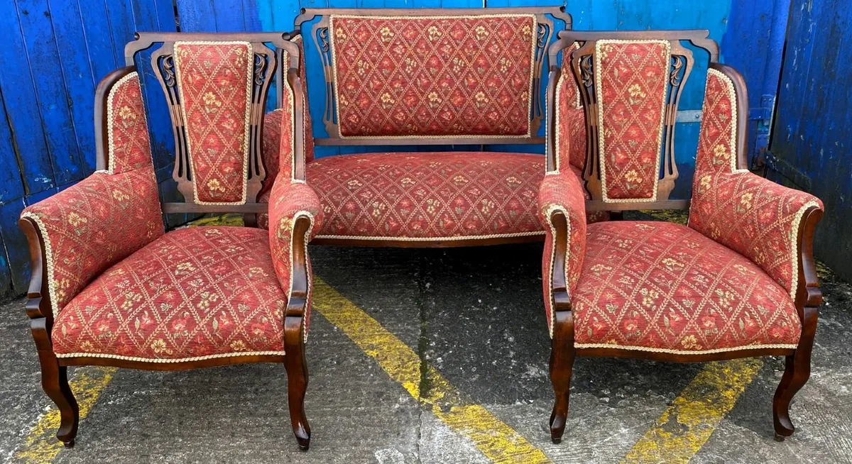 ART NOUVEAU STYLE 3 PIECE PARLOUR SUITE - Image 1