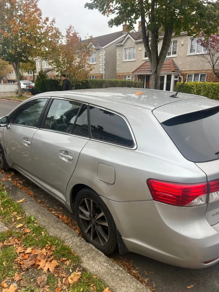 Toyota Avensis 2012 - Image 3