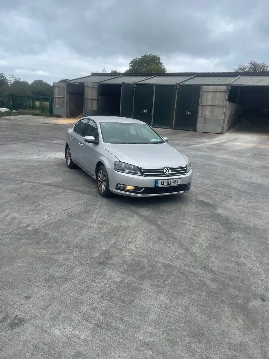 Volkswagen Passat - Image 1