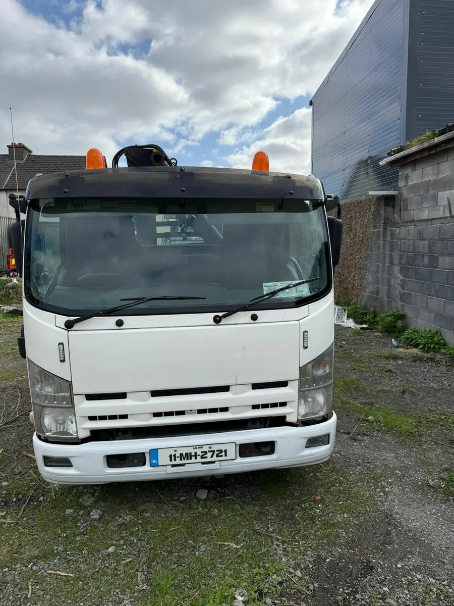 Isuzu NNR Tipper & Crane - Image 2