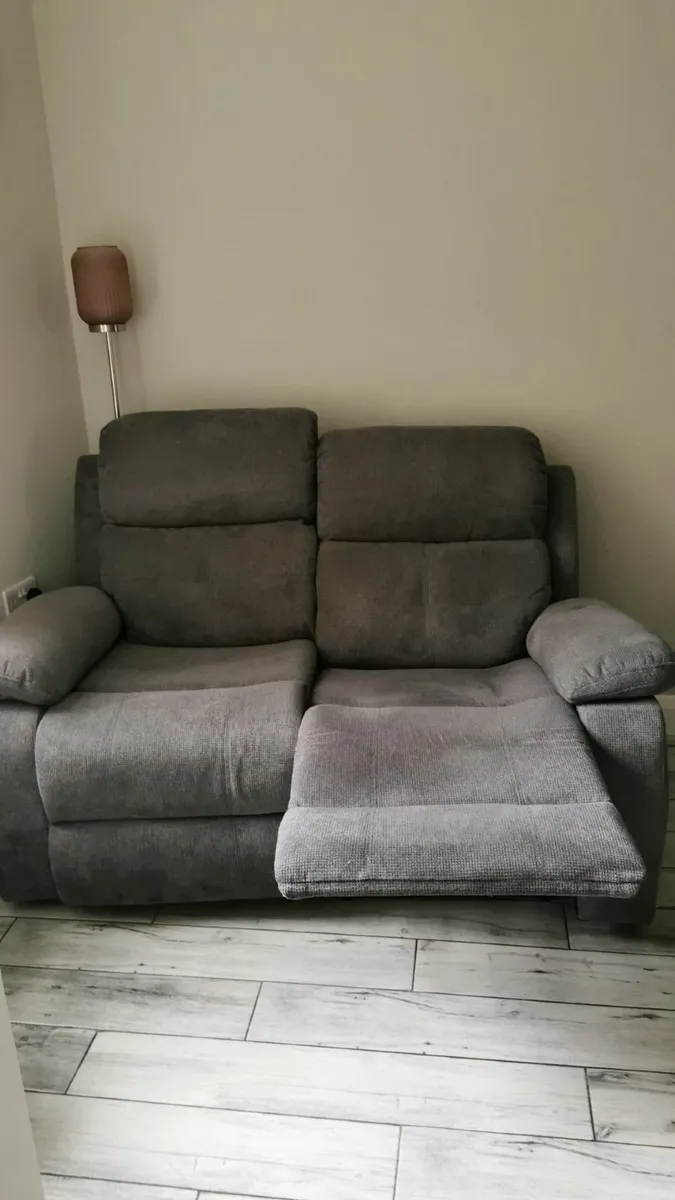 2 seater recliner sofa - Image 3