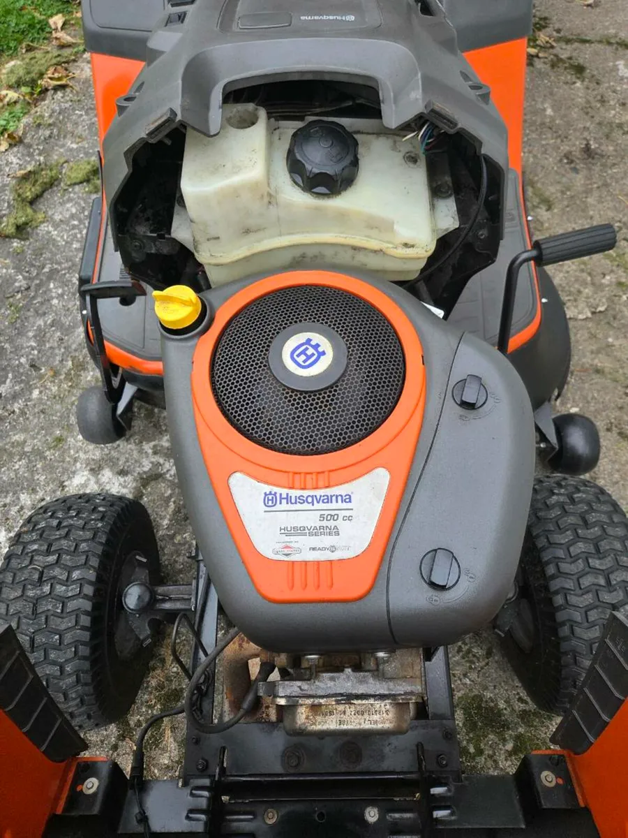 Husqvarna ride-on lawnmower - Image 3
