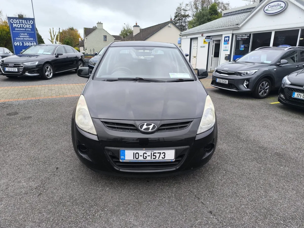 Hyundai i20 2010 - Image 2
