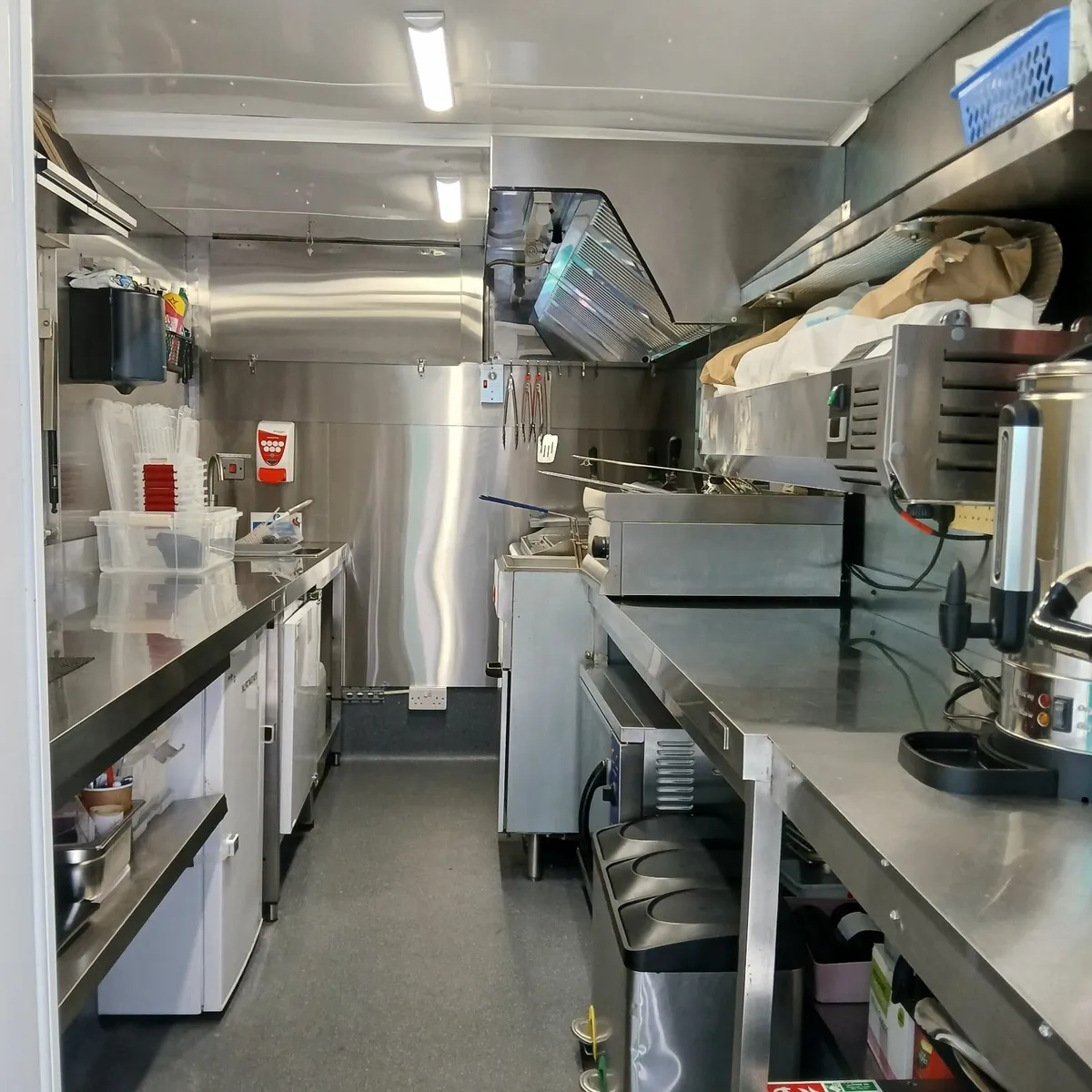 mobile food truck - Image 1