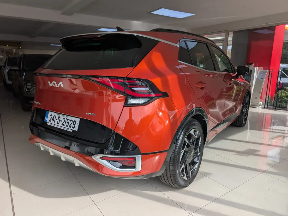 Kia Sportage GT Line With Sunroof 2024 - Image 4