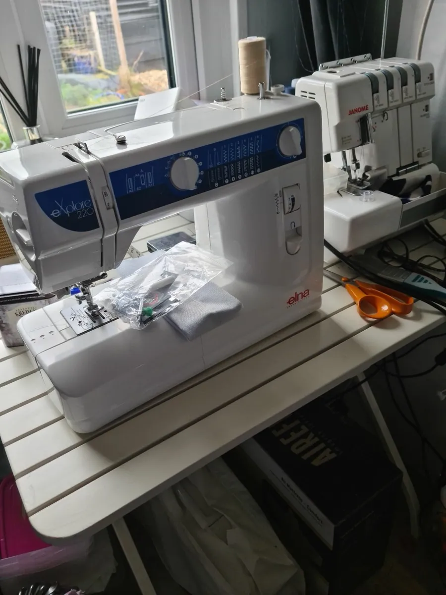 Elna Sewing Machine - Image 4