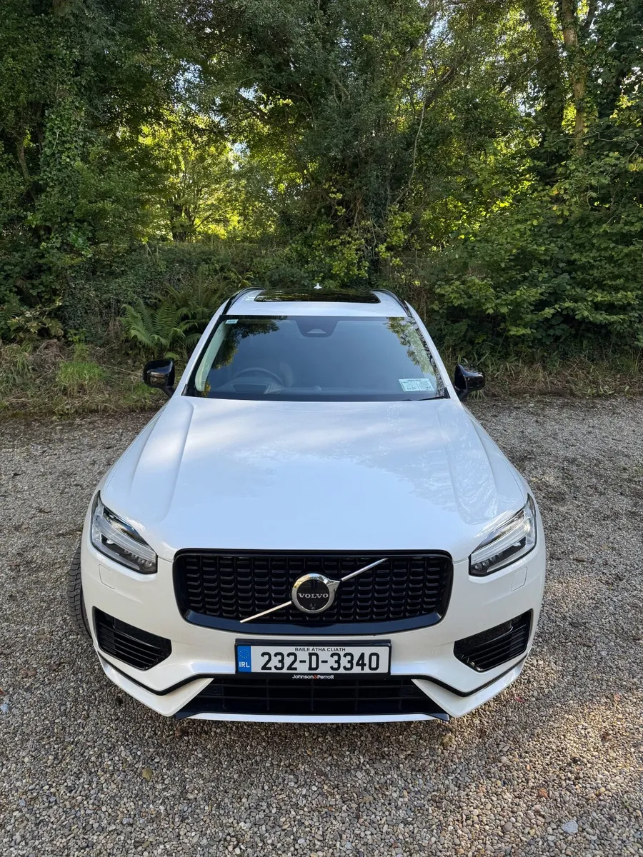 Volvo XC90 232 Ultimate Dark AWD Phev - Image 1