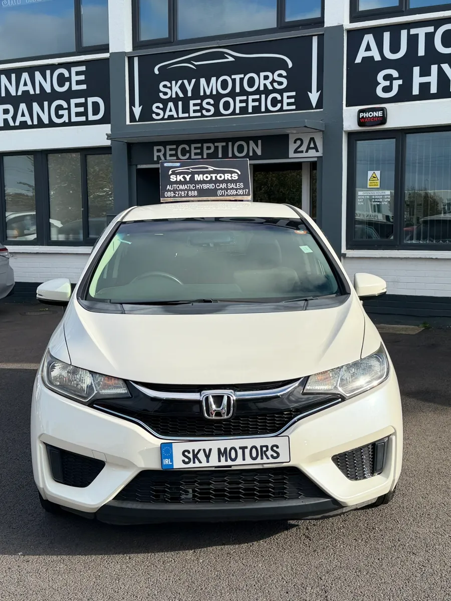 2017 Honda Jazz/Fit 1.5 Petrol Hybrid,Automatic - Image 2