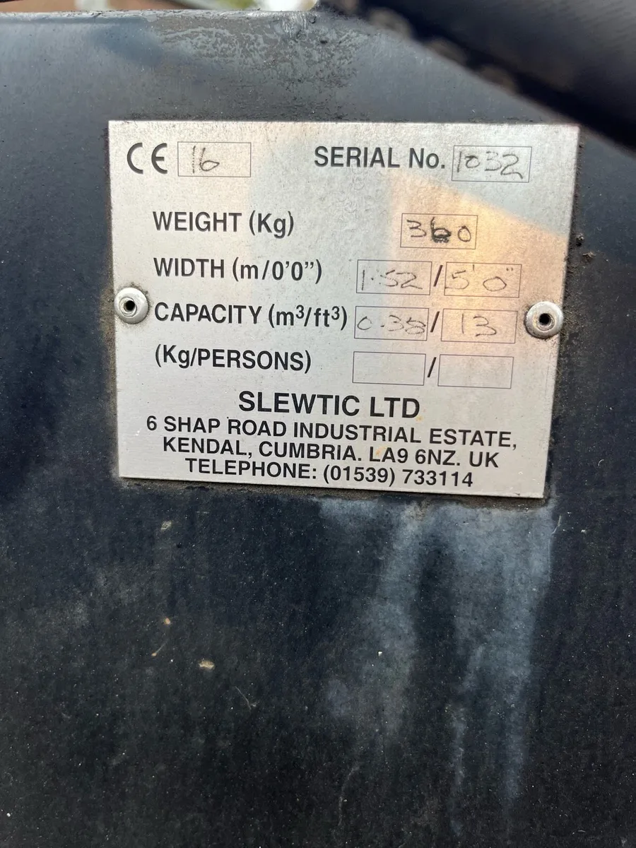 4 in 1 bucket for sale - Image 3