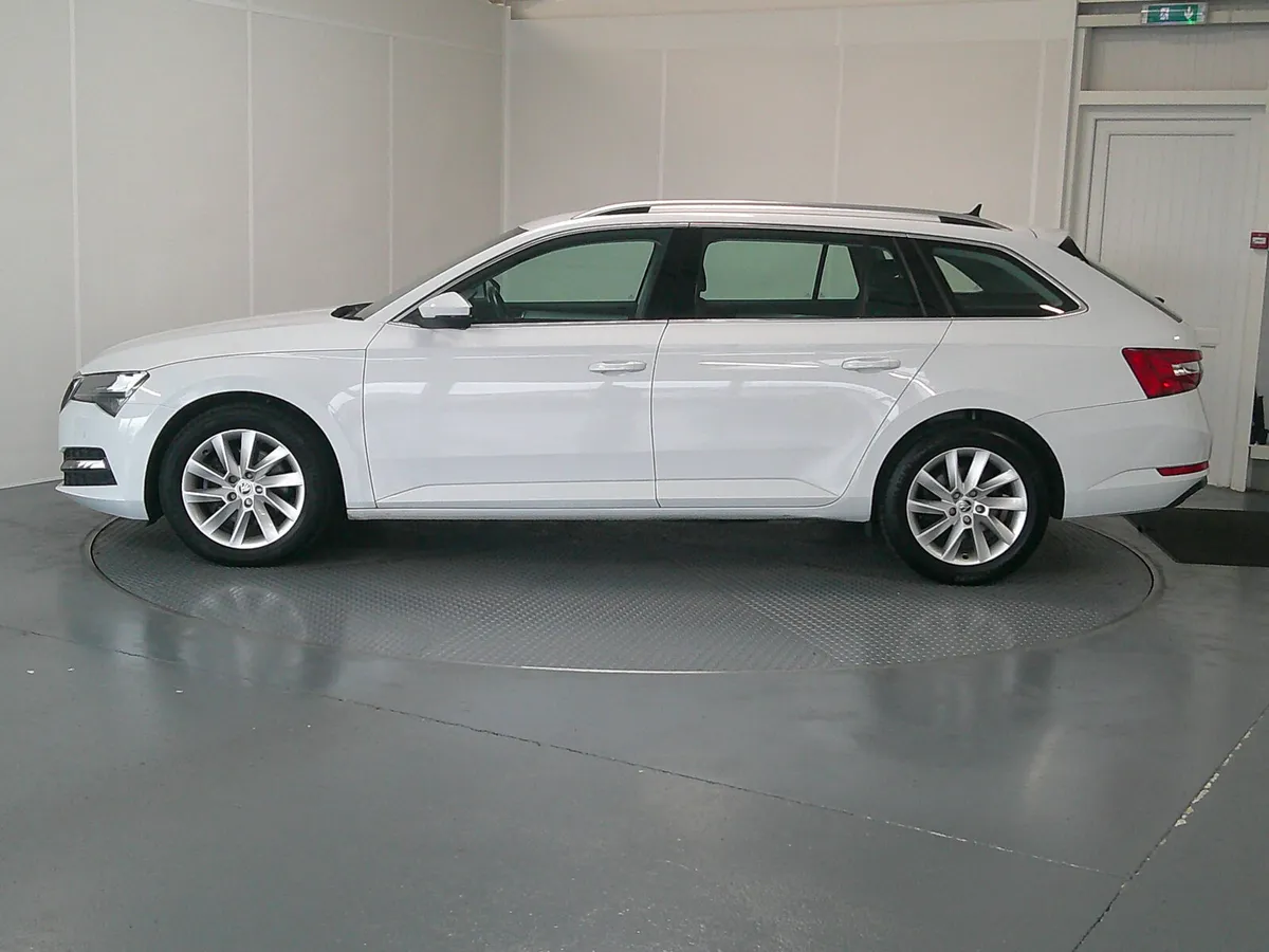 Skoda Superb 2020 - Image 4