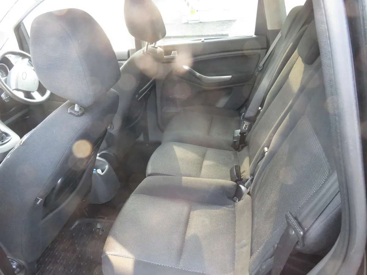 Ford C-Max 2010 - Image 4