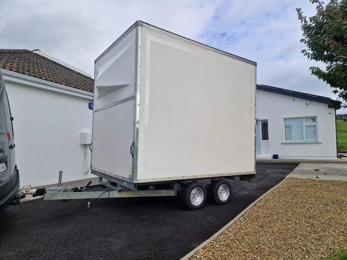Box trailer  10 x 7 - Image 1