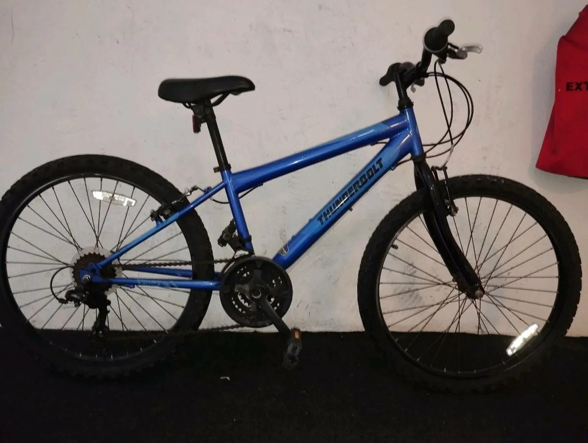 Boys 24inch bike - Image 1
