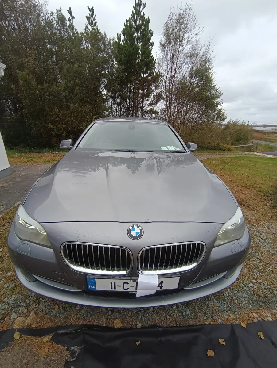 BMW 5-Series 2011 - Image 1