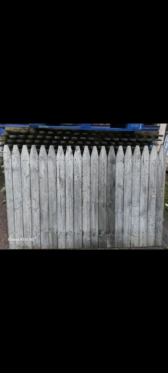 Timber fence panels - Image 1
