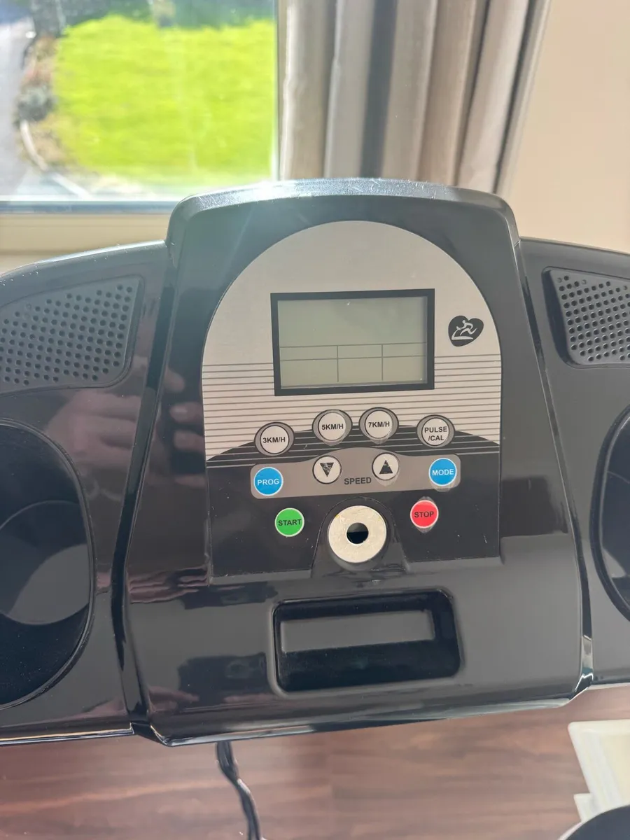 Treadmill - Image 2