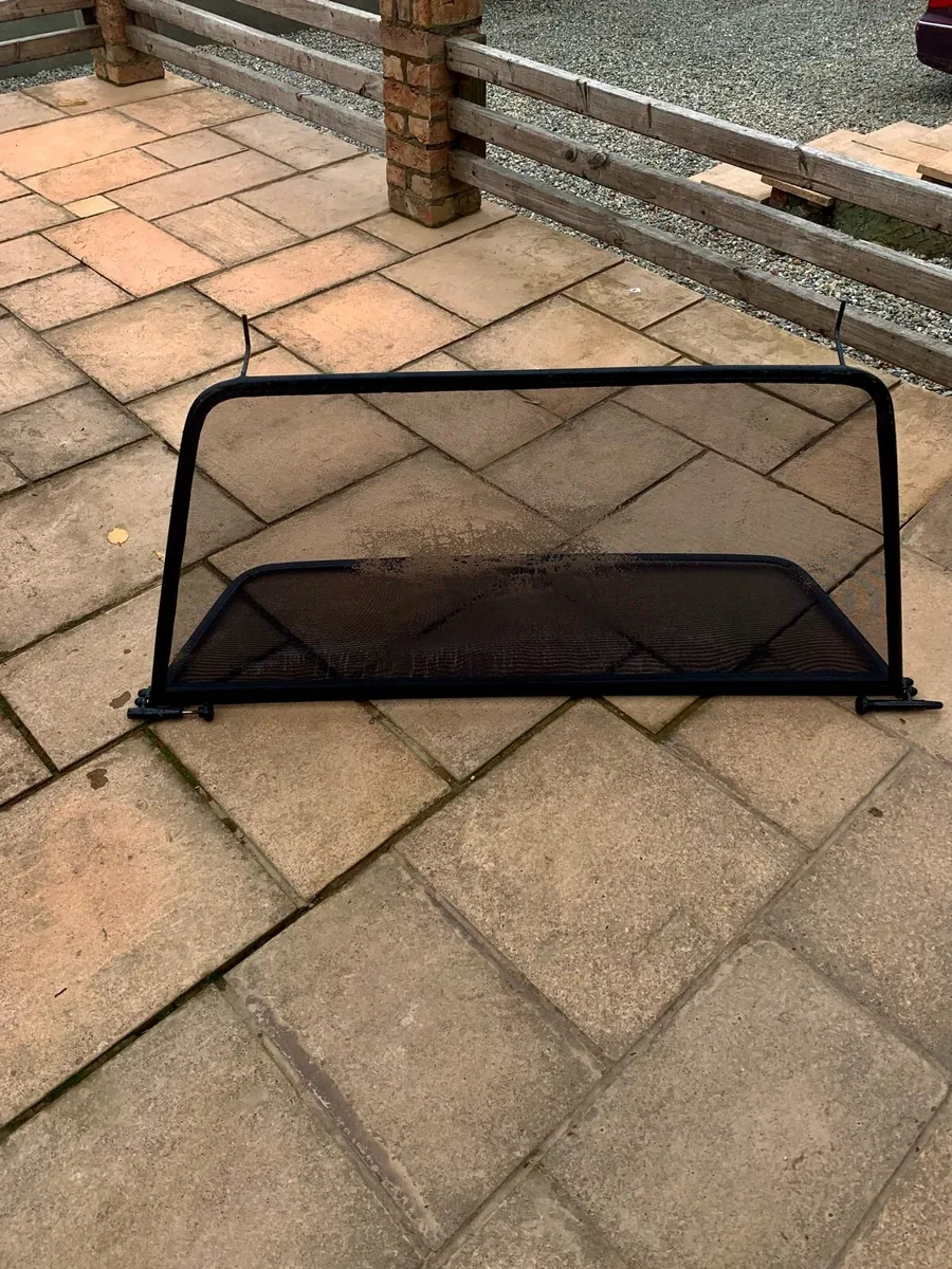 Saab convertible 2004 WindBraker - Image 4