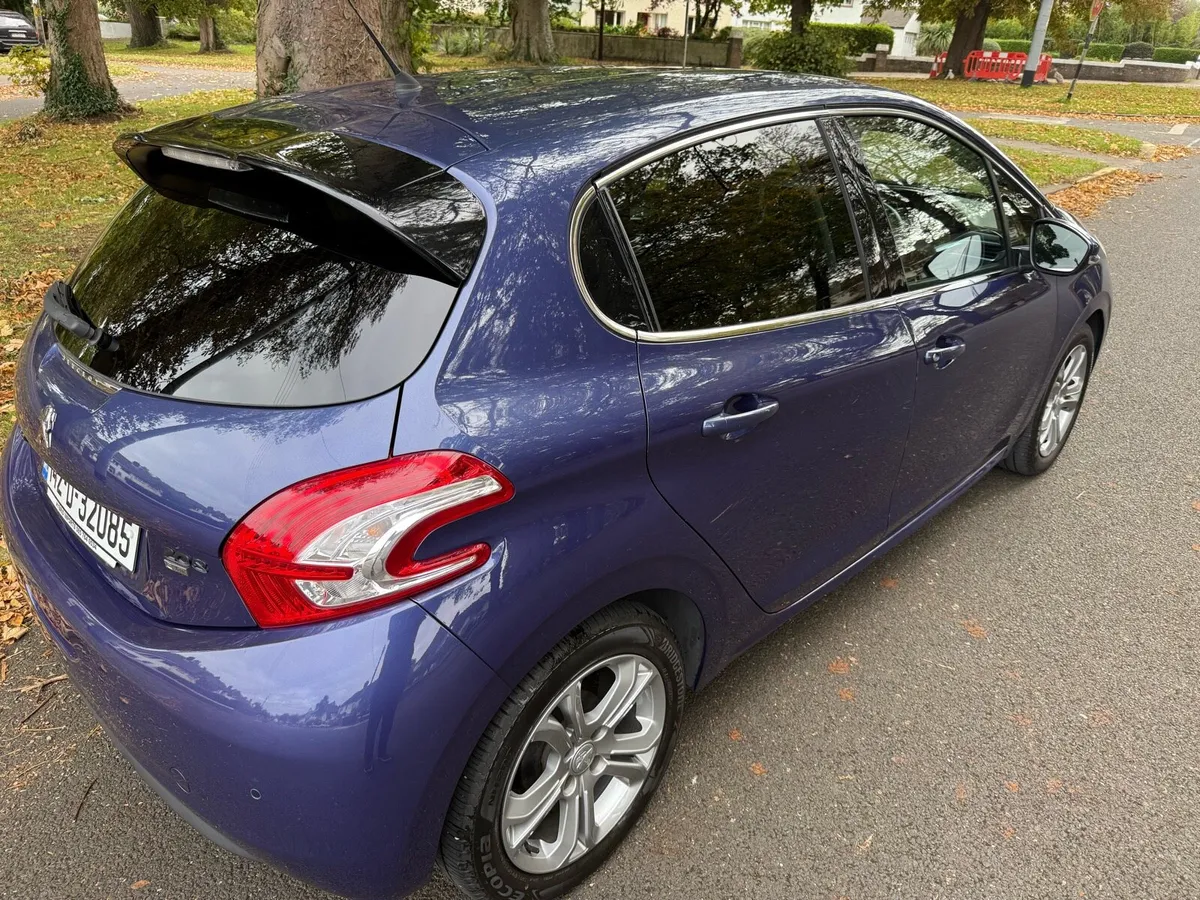 2014 Peugeot 208 AUTOMATIC 83000 KMS - Image 3