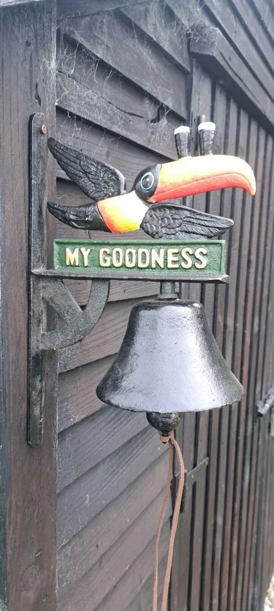 Guinness cast iron bell - Image 1
