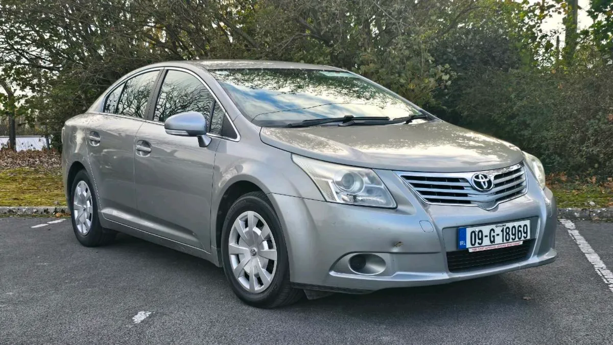 2009 Toyota Avensis NCT & TAX - Image 1