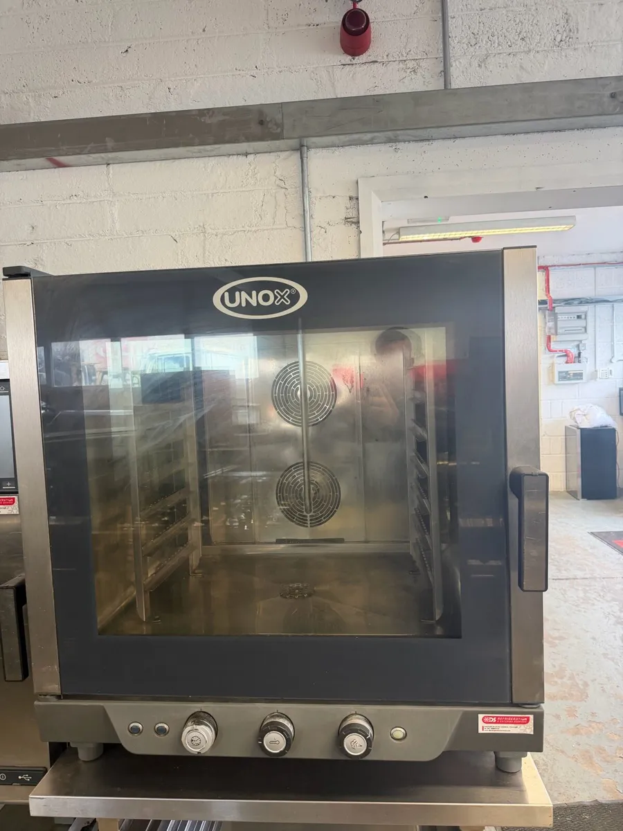 Combi oven fully tested - Image 1