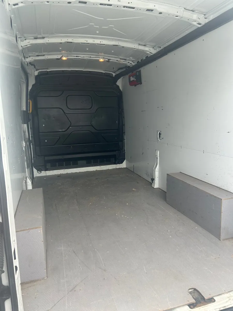 Ford Transit 2021 - Image 1