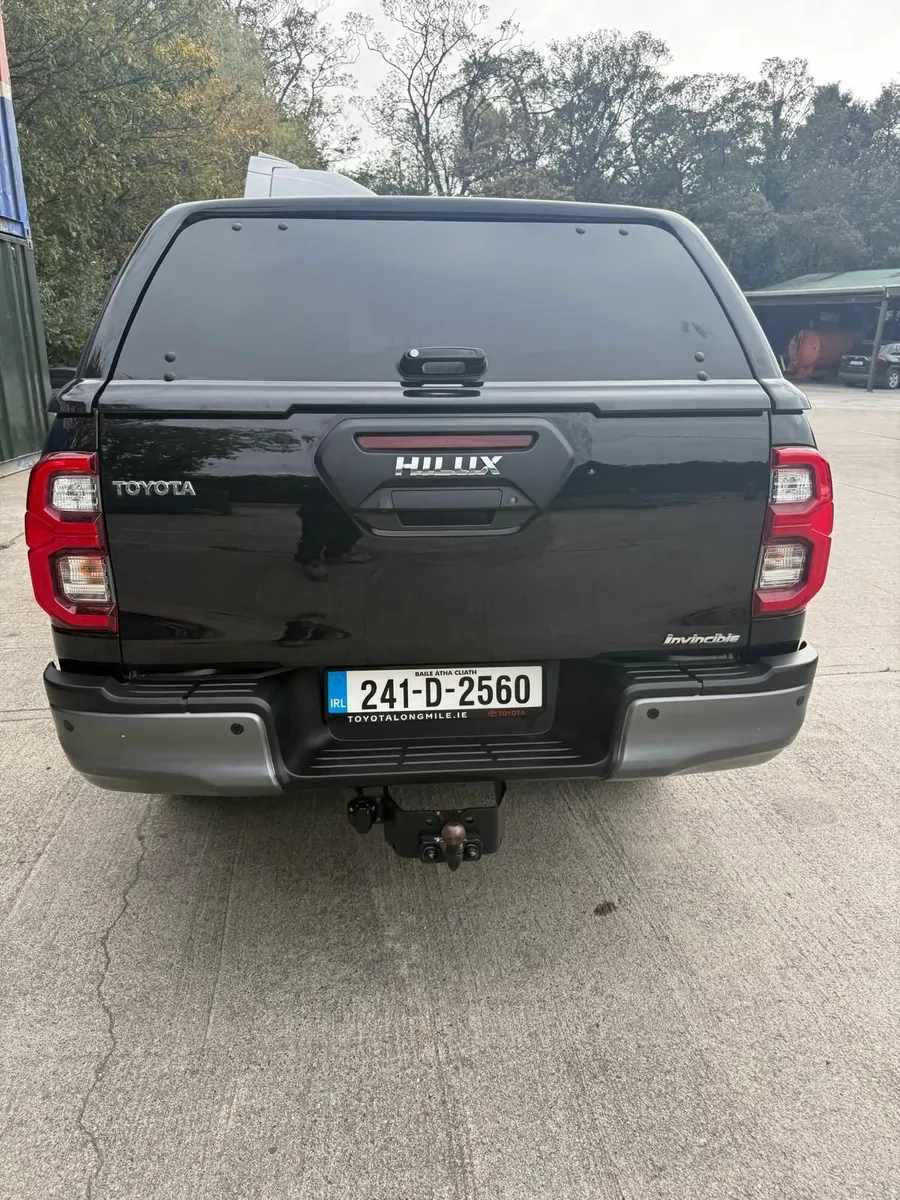 Toyota Hilux 2024 - Image 4