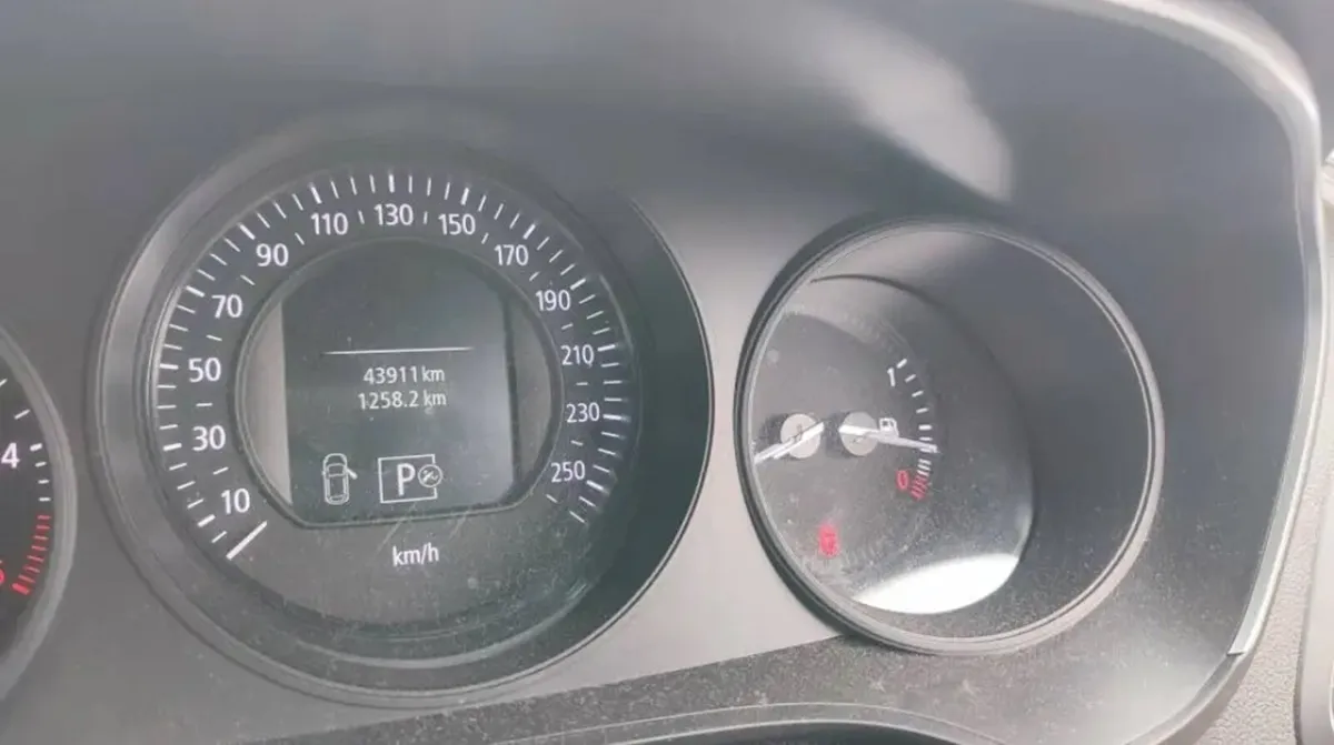 RENAULT MEGANE ..NEW NCT.. 27 000 miles - Image 4