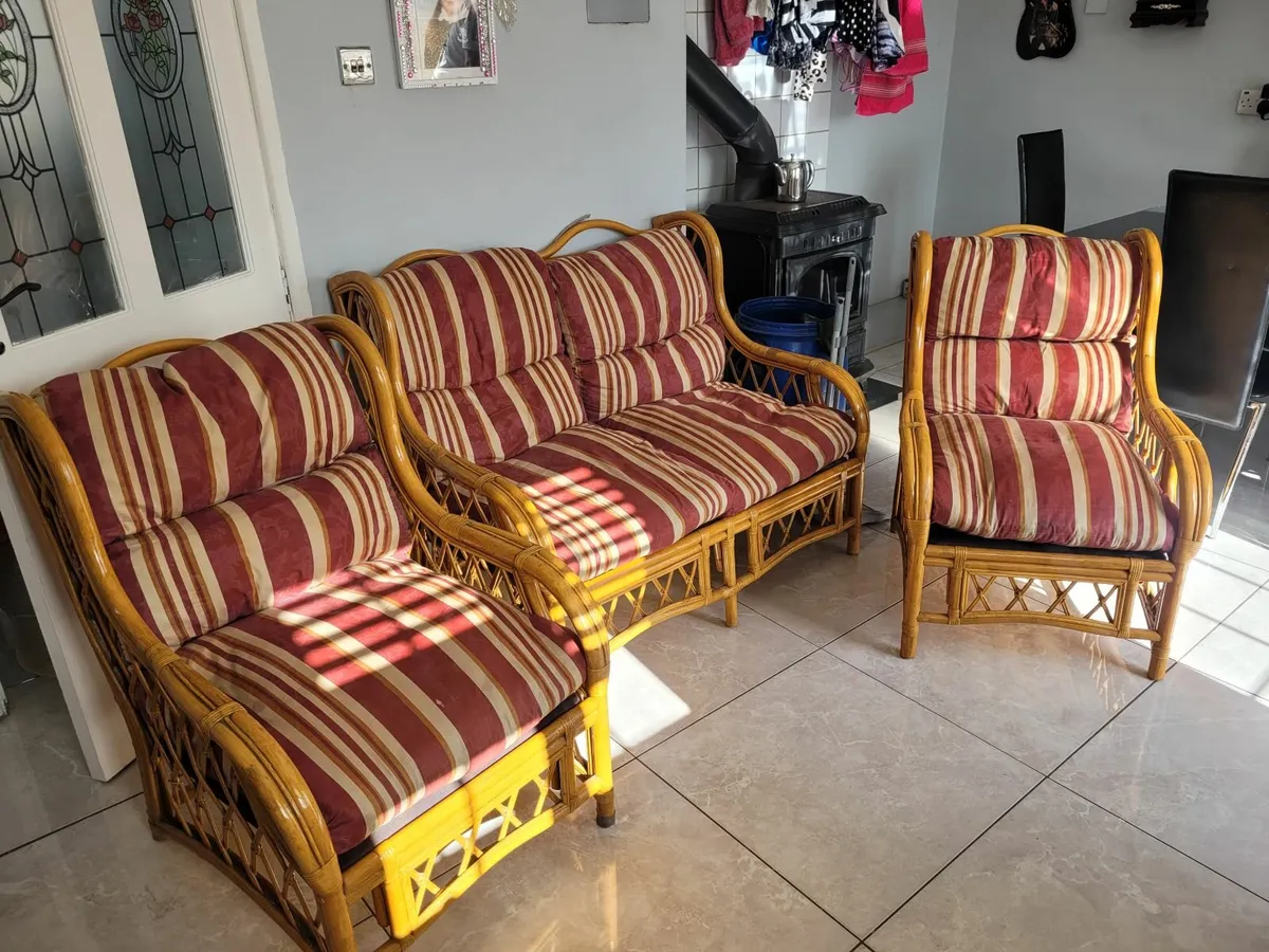 Wicker set