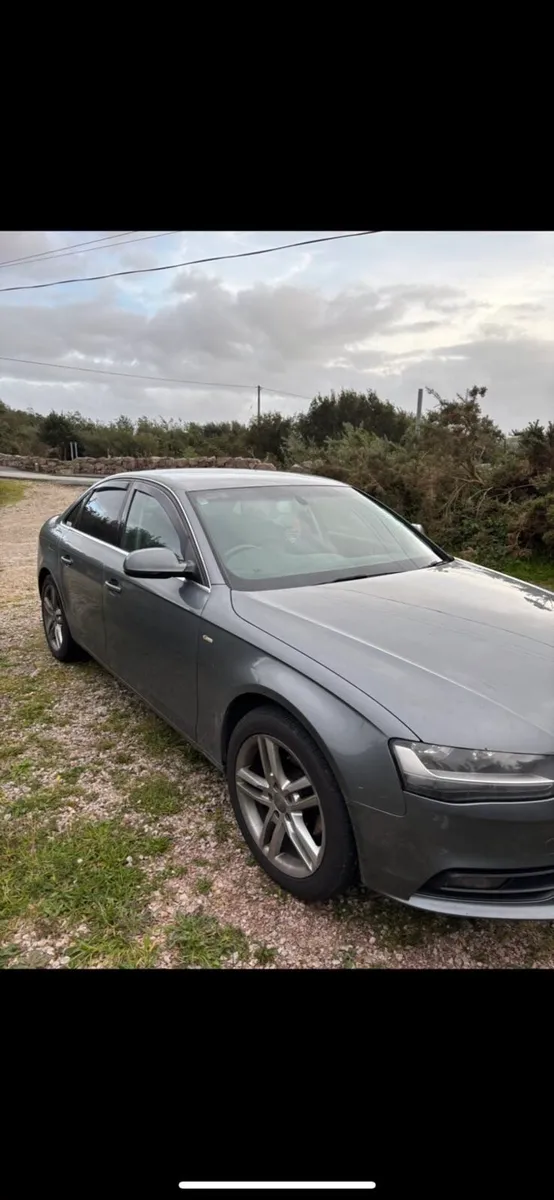2012 Audi a4 - Image 2