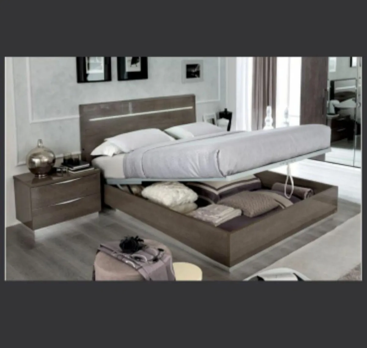Italy Made Gloss Silver Birch King Size Bed - Image 3