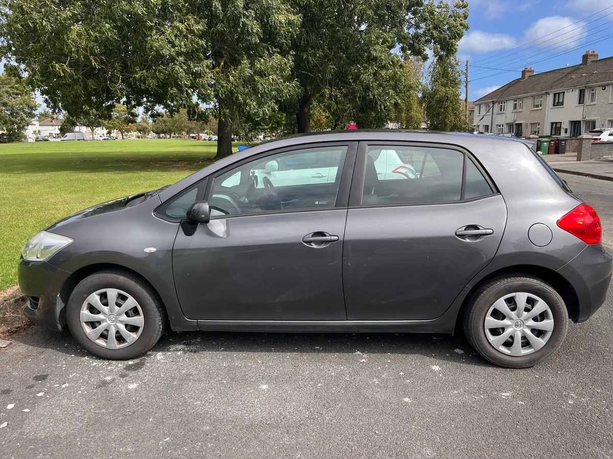 Toyota auris - Image 4