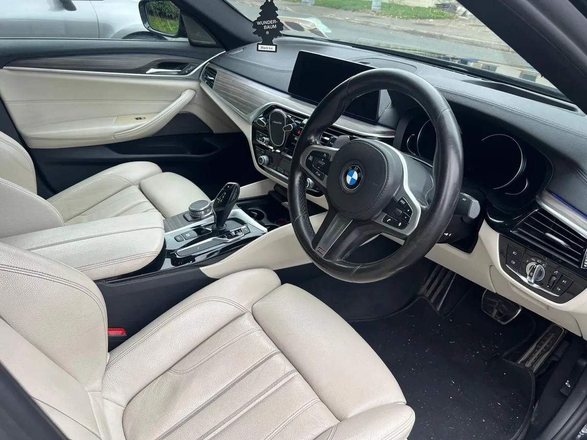 BMW 520d 2017 - Image 4