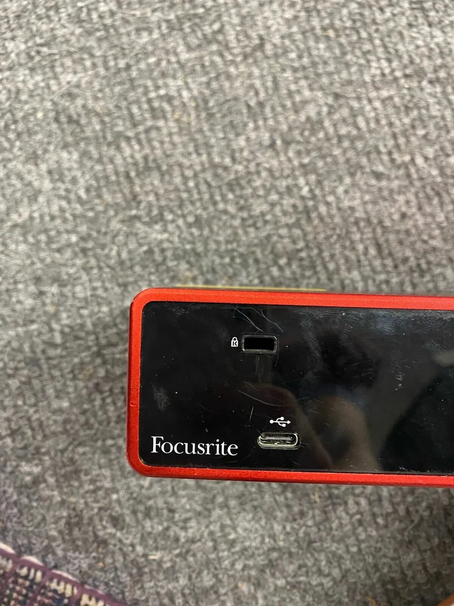 Focusrite Scarlett 212 3rd Gen Audio Interface - Image 2