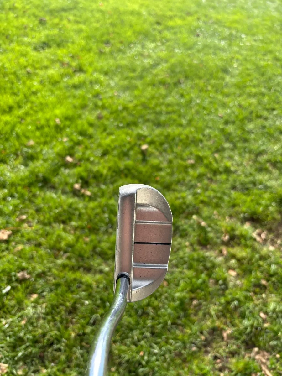 Odyssey White Hot no.5 35.5” Putter - Image 3