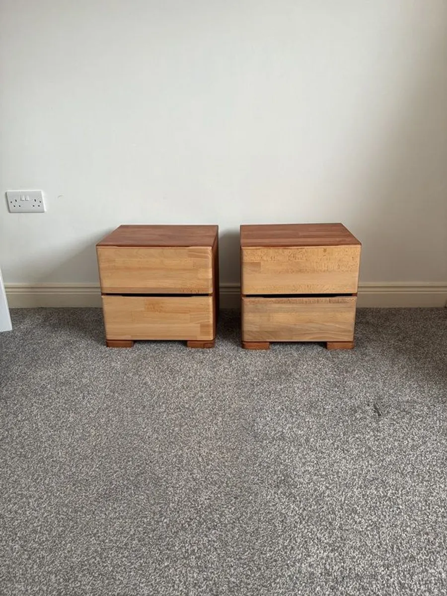 Matching lockers - Image 1