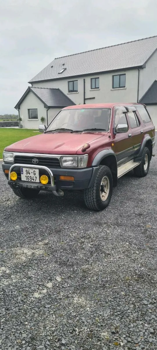 Toyota hilux Surf - Image 1
