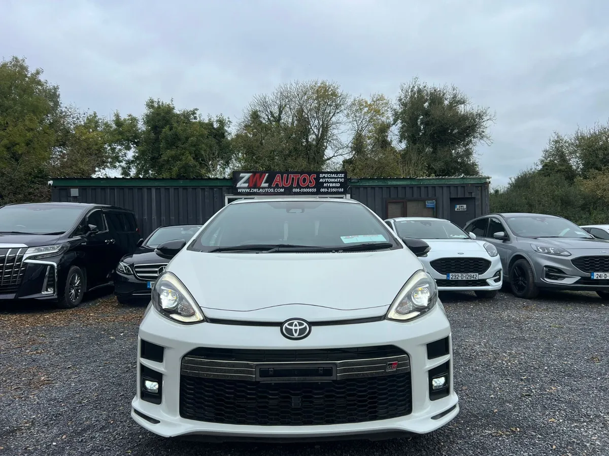 19 Toyota Aqua GR-sport - Image 2