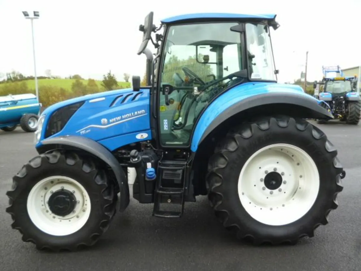 New Holland T5.120 Electro C. 2023 - Image 1