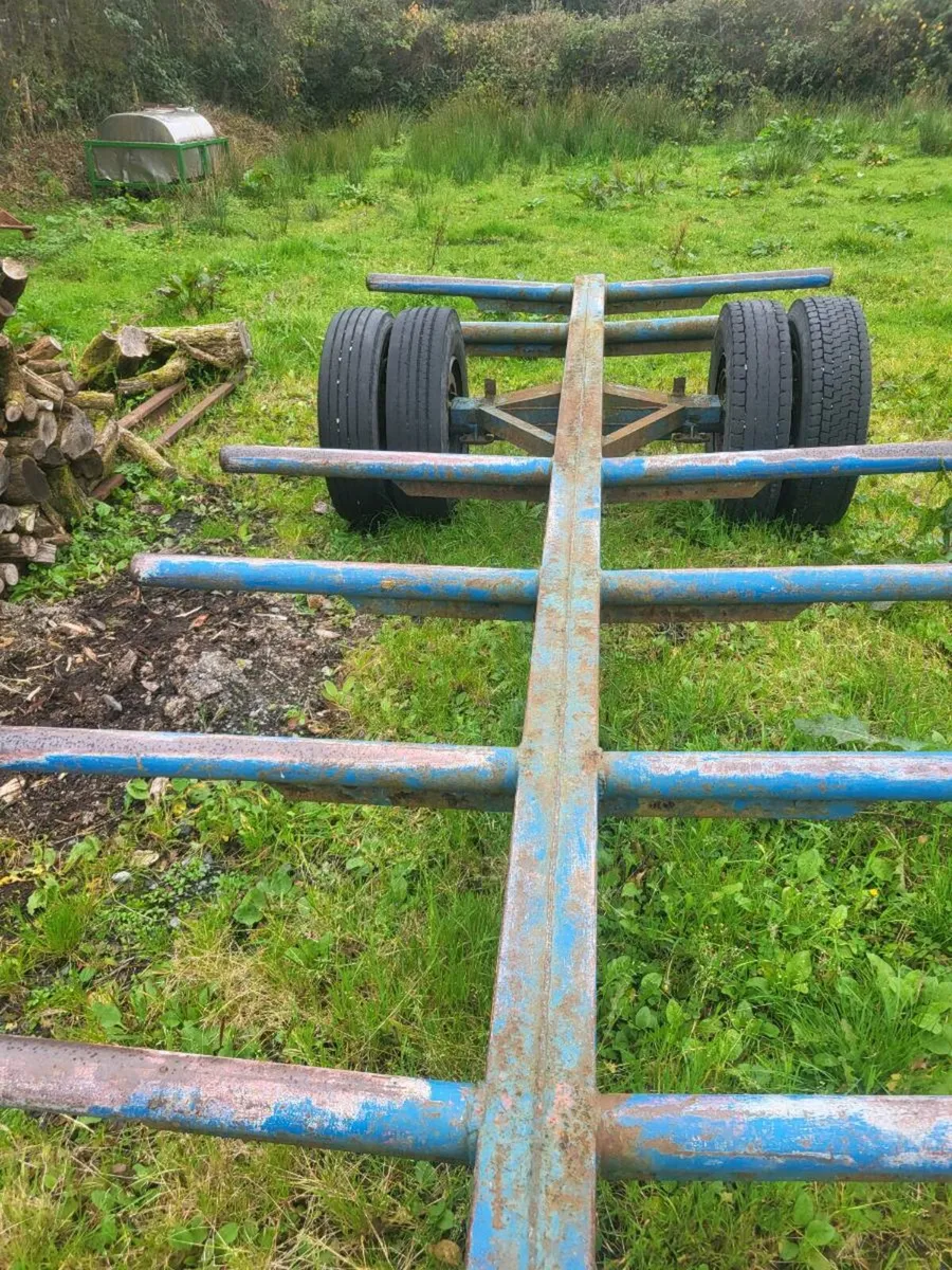 Bale trailer - Image 2